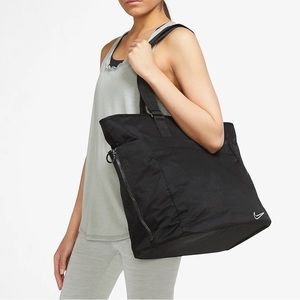 Nike one luxe black shoulder bag